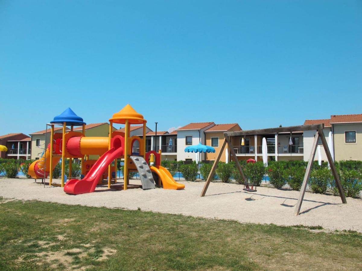 Apartment Belvedere Village-4 By Interhome Castelnuovo del Garda Dış mekan fotoğraf